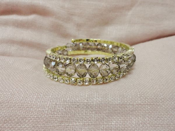 Pulseira dourada espiral 3 voltas (strass e pedras)